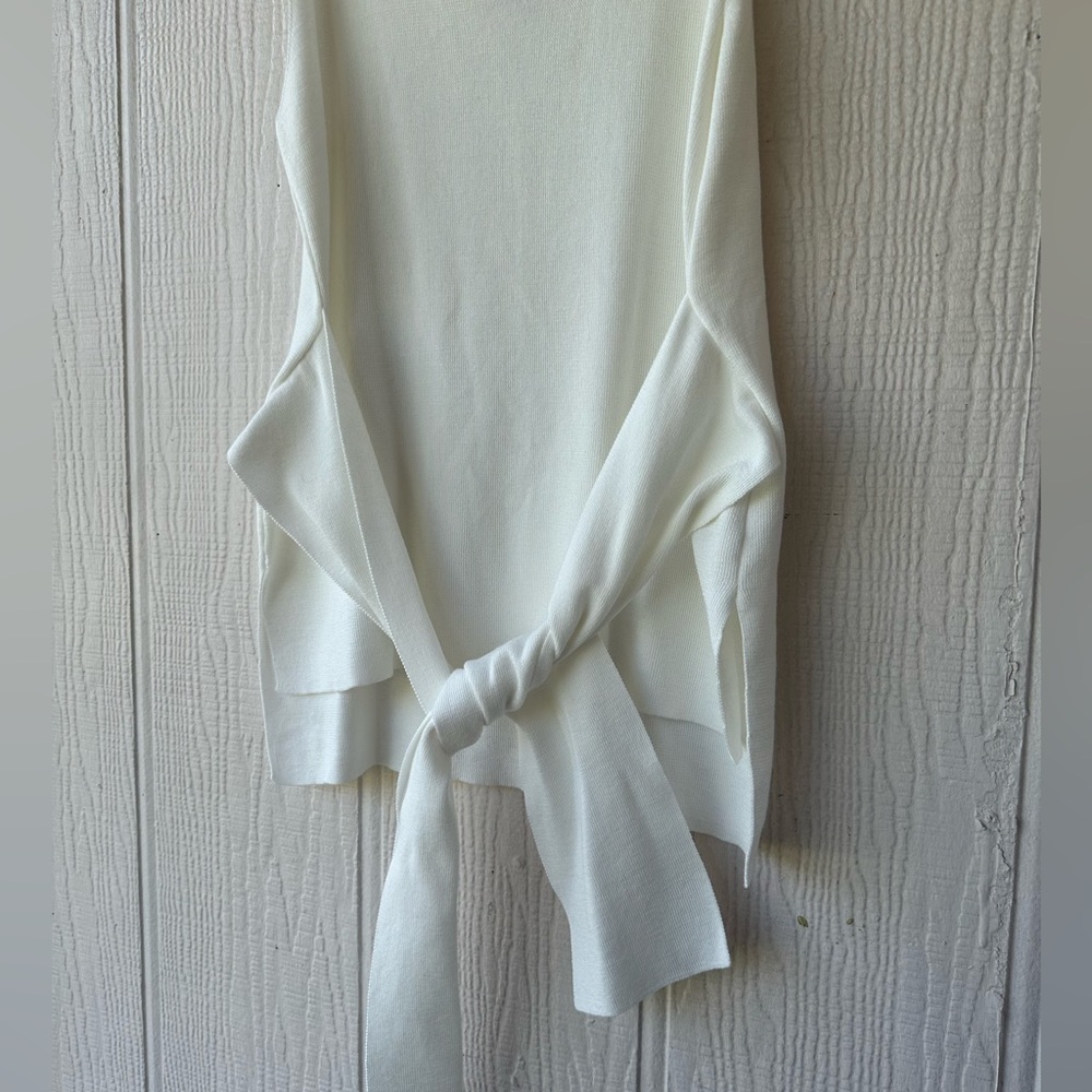Antonio Melani Sleeveless Tie-Front Top - Picture 8 of 8